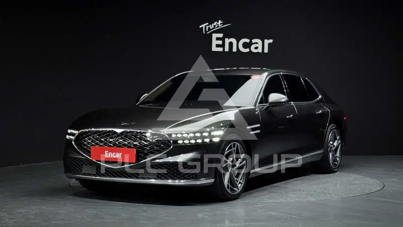 2023 Genesis G90