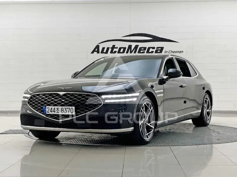 2023 Genesis G90