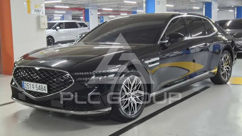 2023 Genesis G90