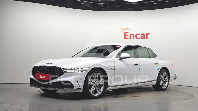 2023 Genesis G90