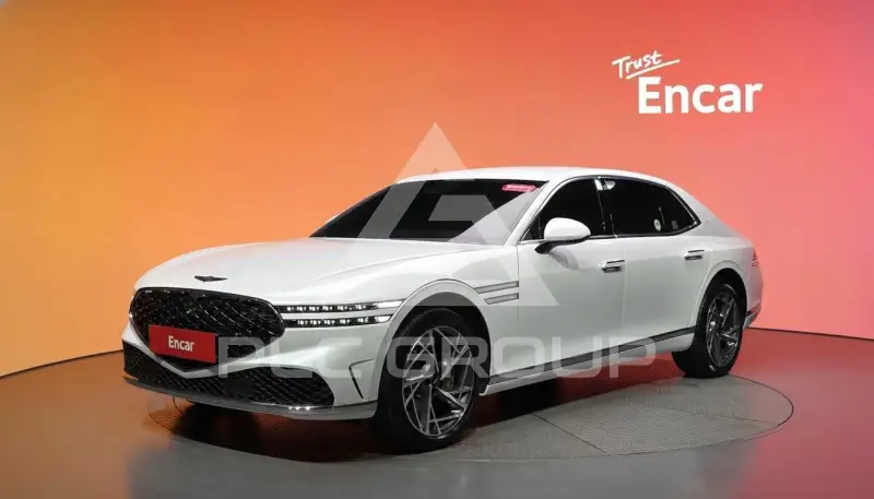 2023 Genesis G90
