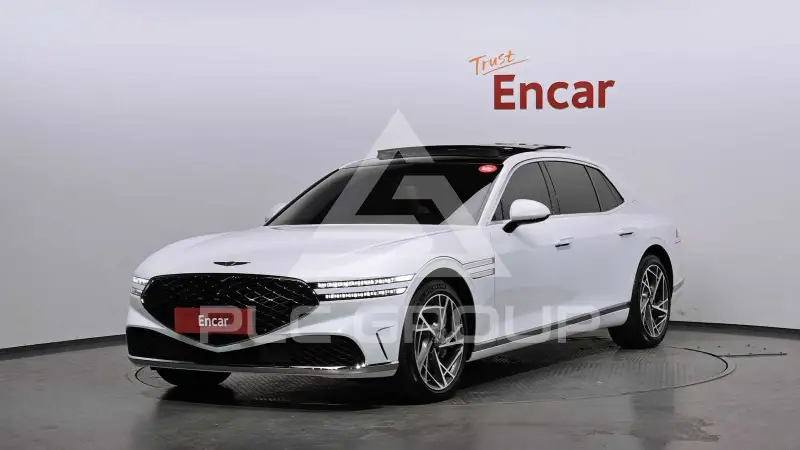 2023 Genesis G90