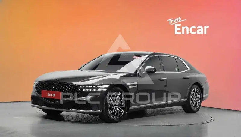 2023 Genesis G90