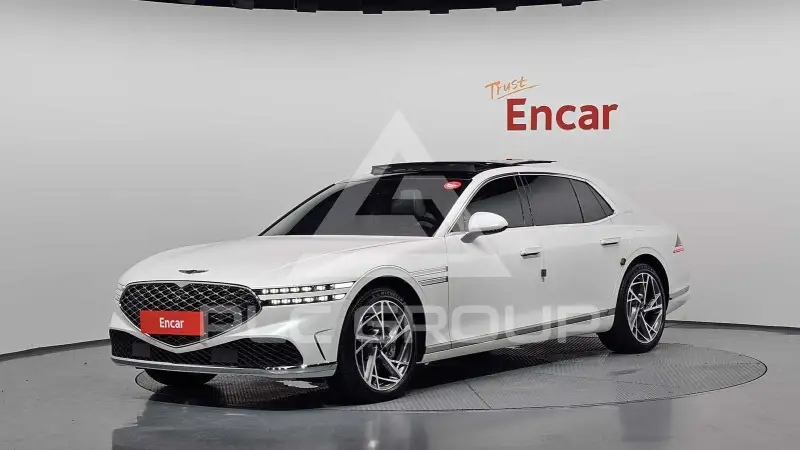 2023 Genesis G90