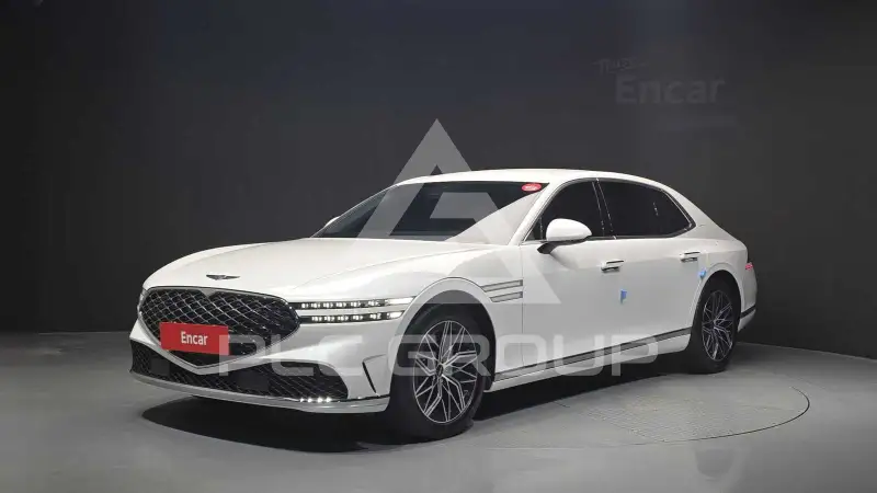 2023 Genesis G90