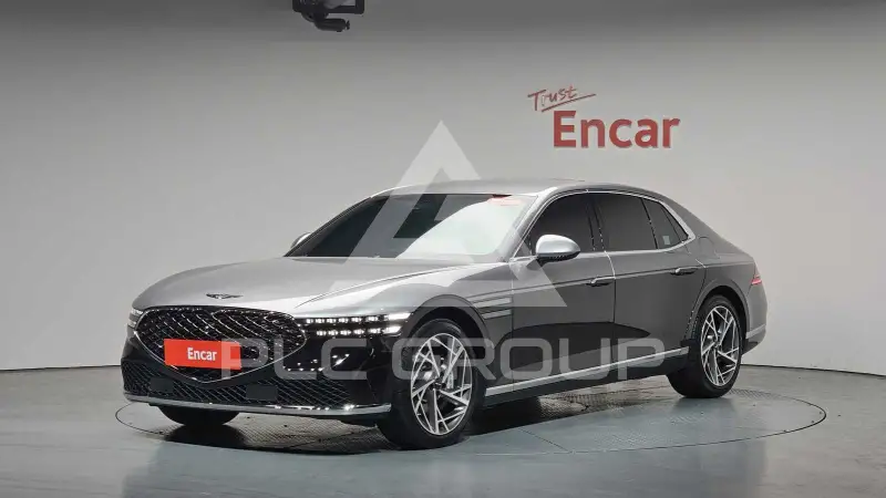 2023 Genesis G90