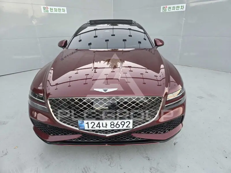 2023 Genesis G80