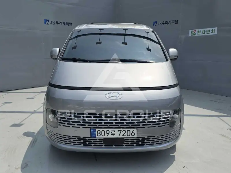 2023 Hyundai Staria