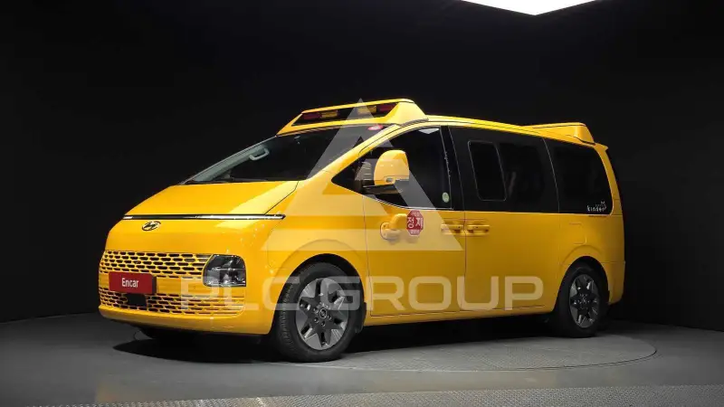 2023 Hyundai Staria