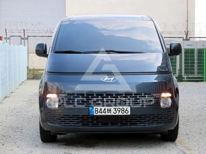 2023 Hyundai Staria