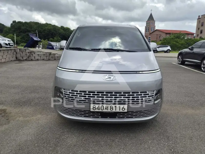 2023 Hyundai Staria