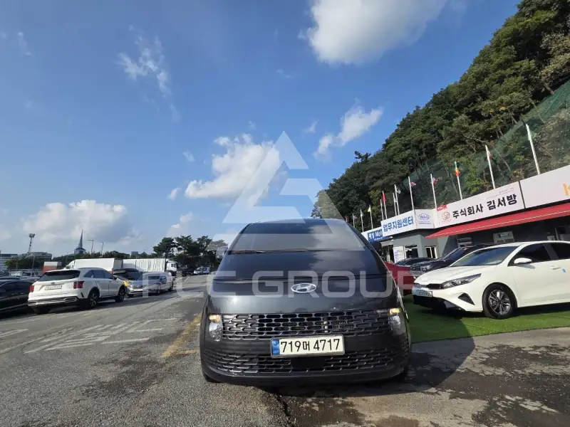 2023 Hyundai Staria