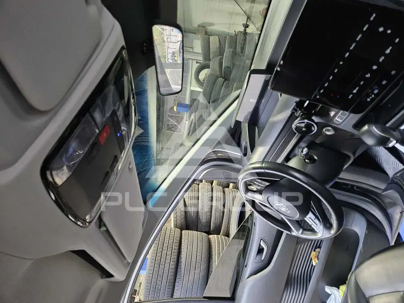 2023 Hyundai Staria