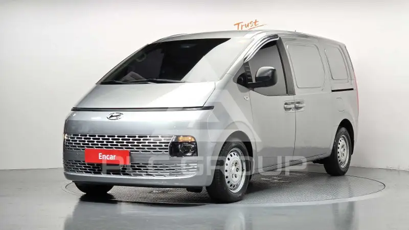2023 Hyundai Staria