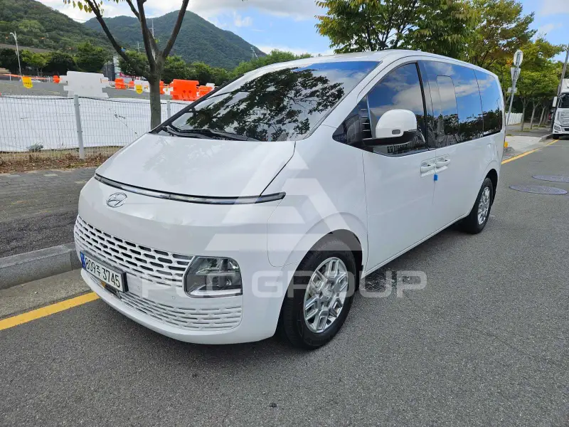 2023 Hyundai Staria
