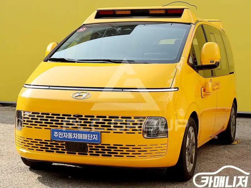 2023 Hyundai Staria