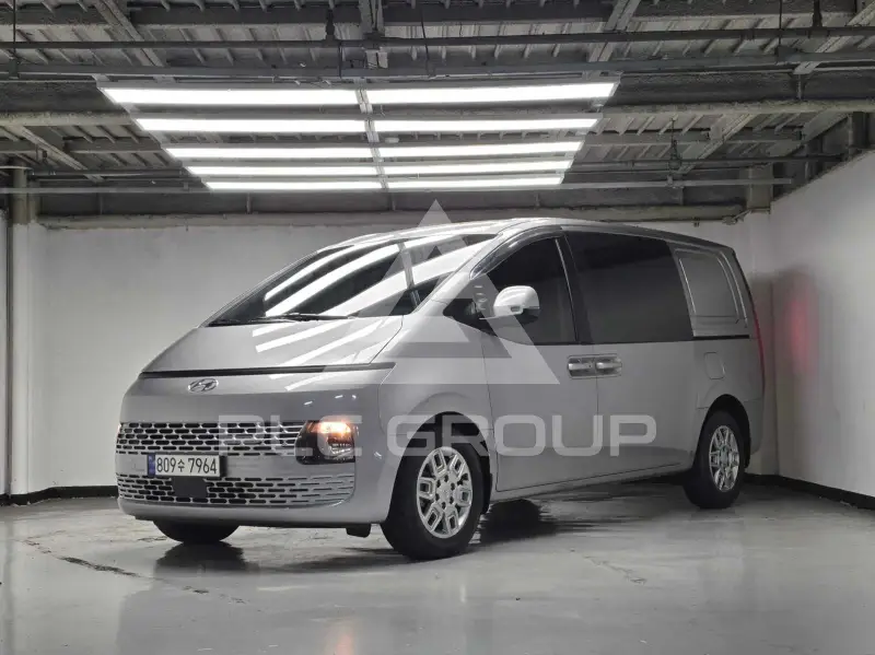 2023 Hyundai Staria