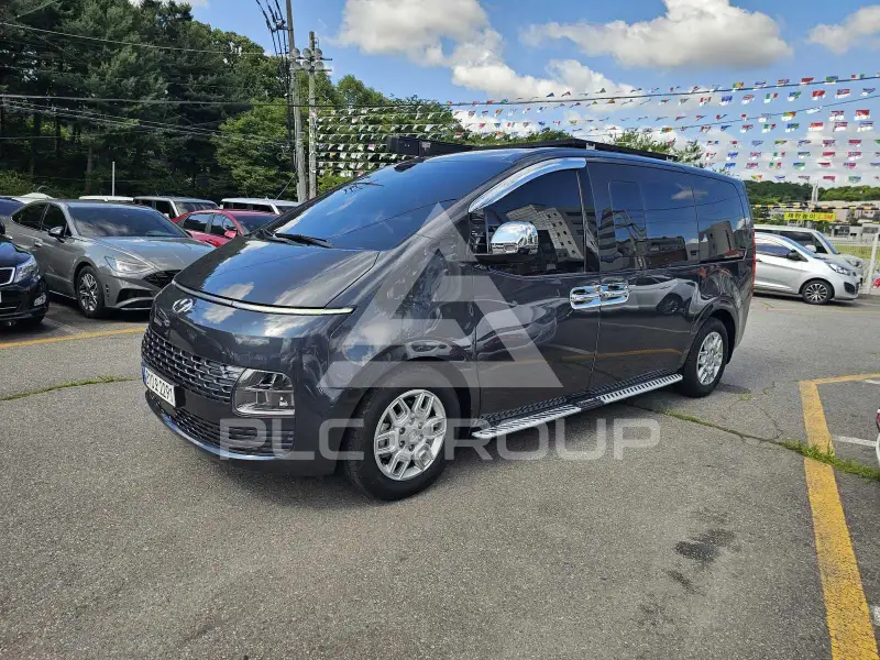 2023 Hyundai Staria