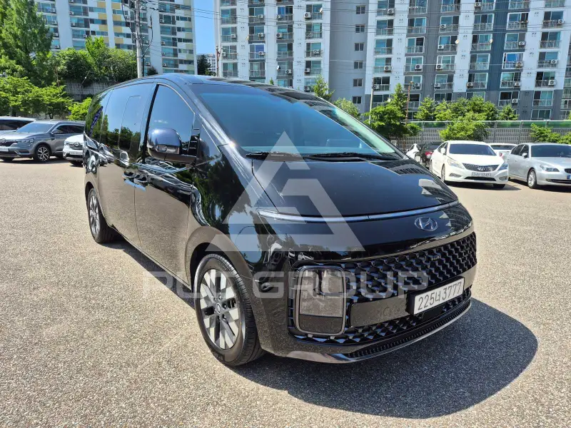 2023 Hyundai Staria