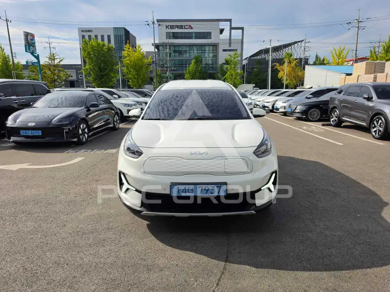 2023 KIA Niro