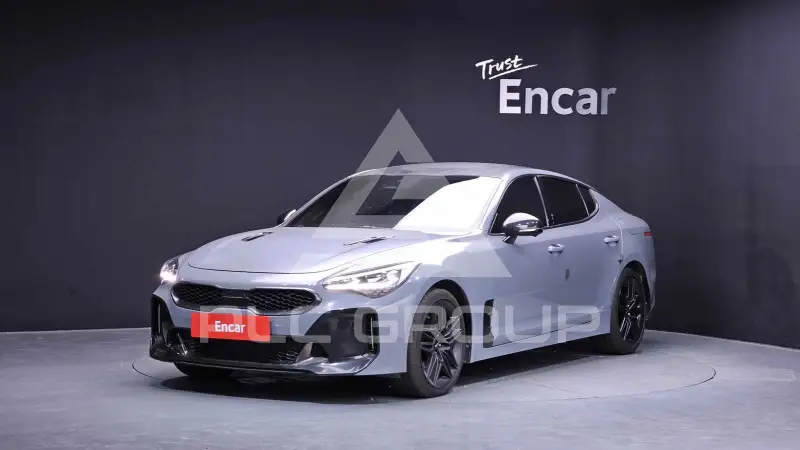2023 KIA Stinger