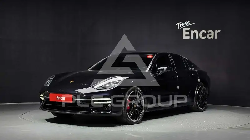 2023 Porsche Panamera