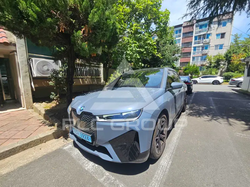 2024 BMW iX