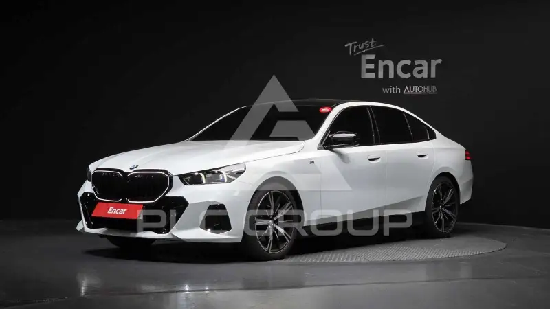 2024 BMW 530M