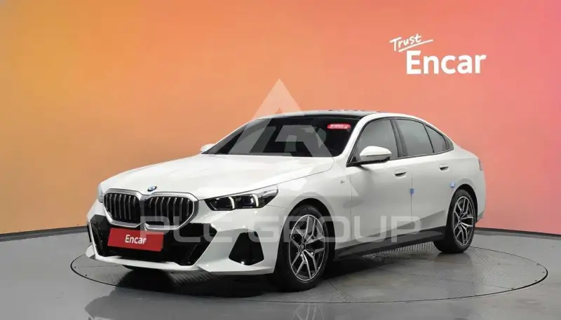 2024 BMW 520M