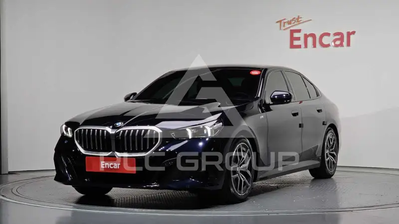 2024 BMW 520M