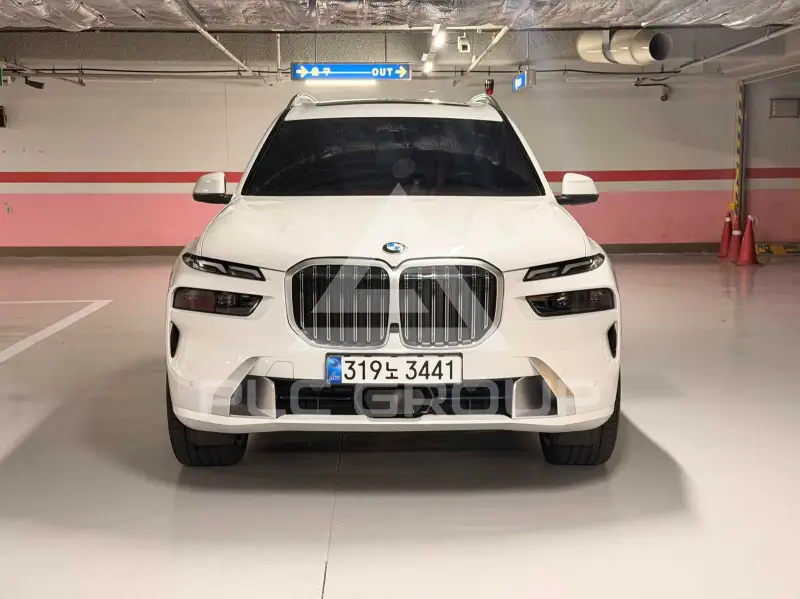2024 BMW X7