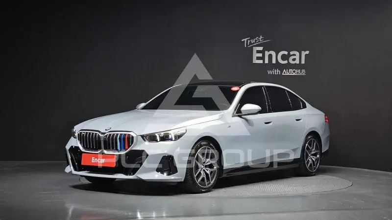 2024 BMW 520M
