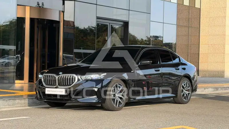 2024 BMW 520M