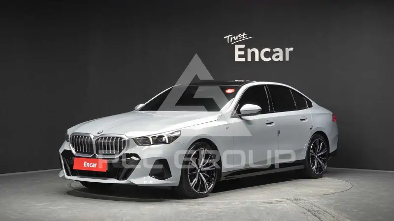 2024 BMW 530M