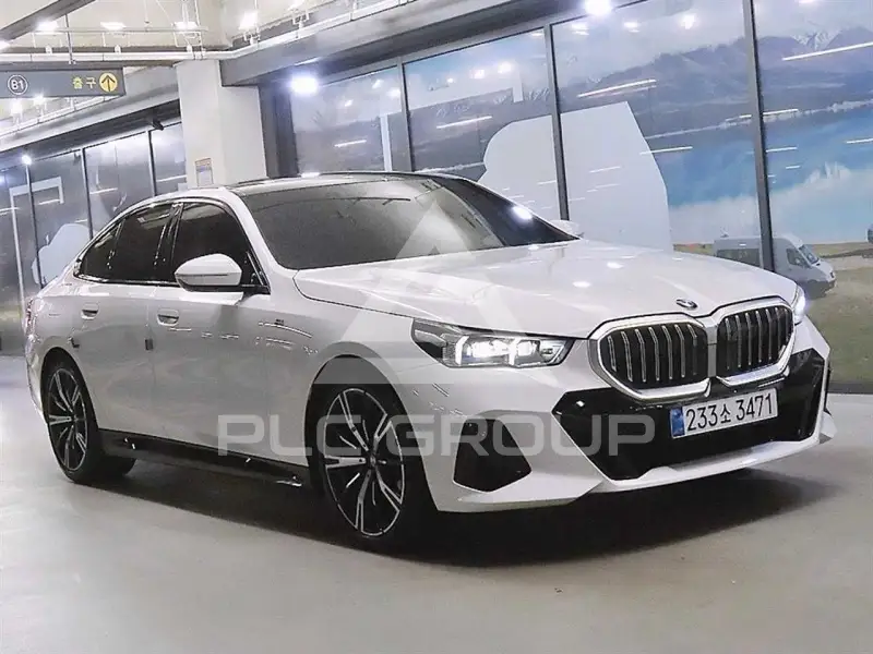 2024 BMW 530M