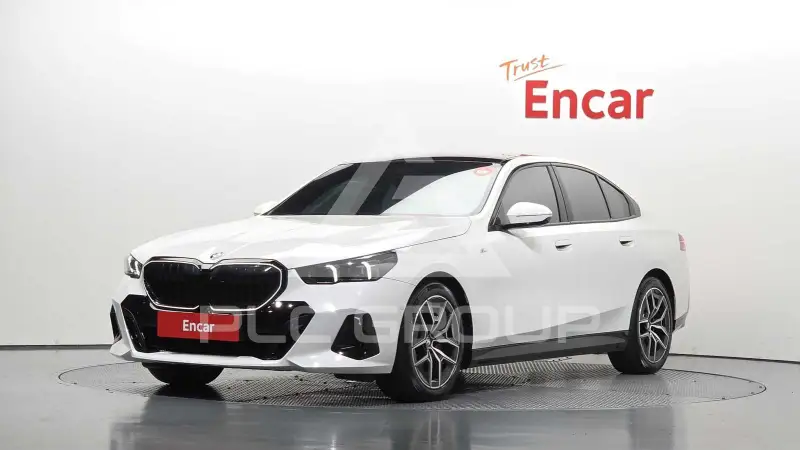 2024 BMW 520