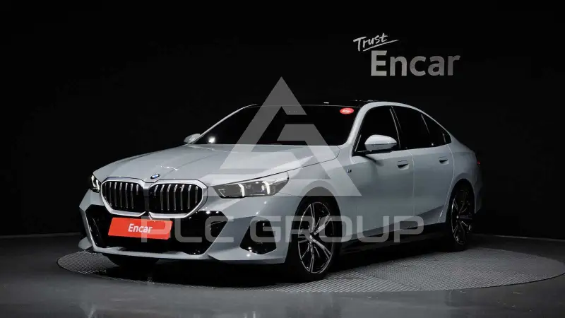 2024 BMW 530M