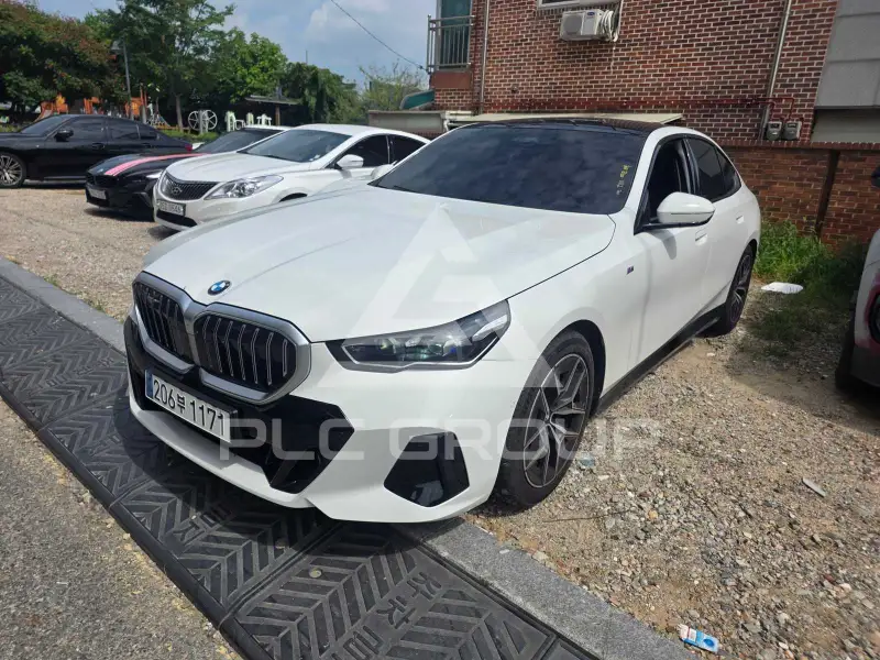 2024 BMW 520M