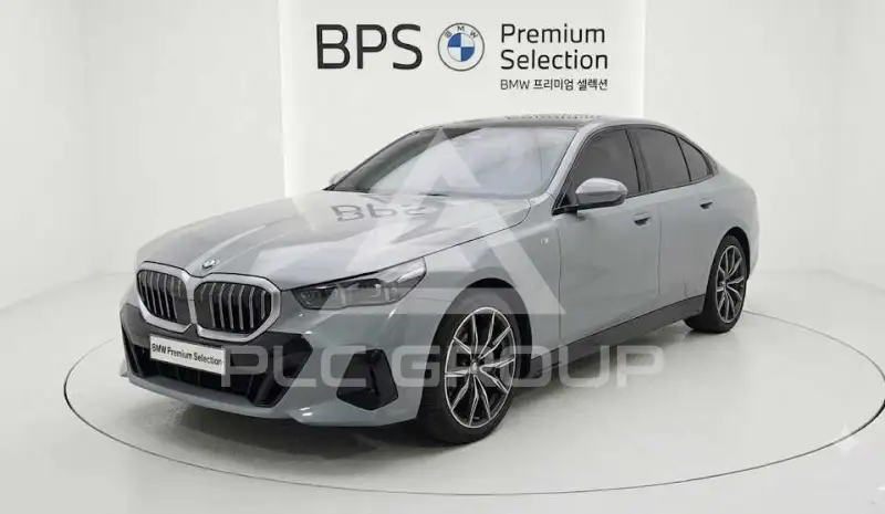 2024 BMW 520