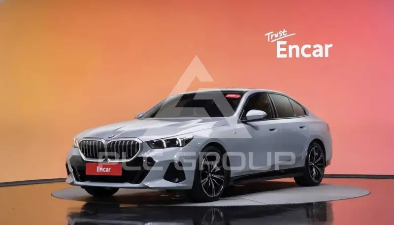 2024 BMW 530M