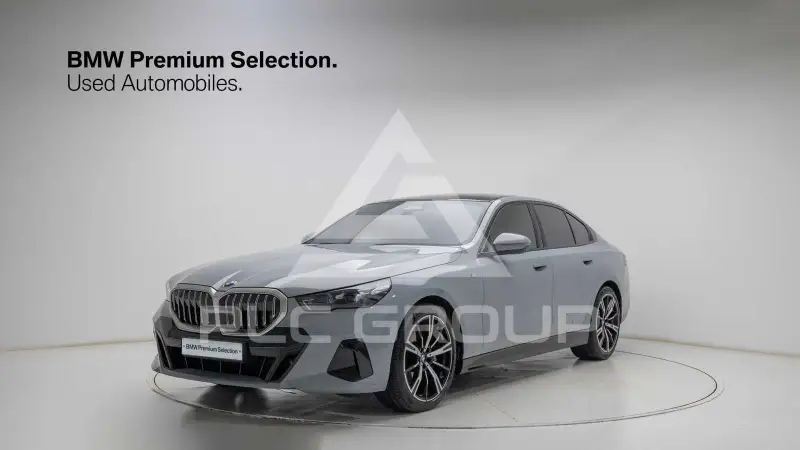 2024 BMW 530M