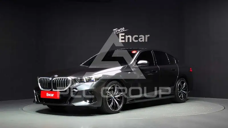 2024 BMW 530M