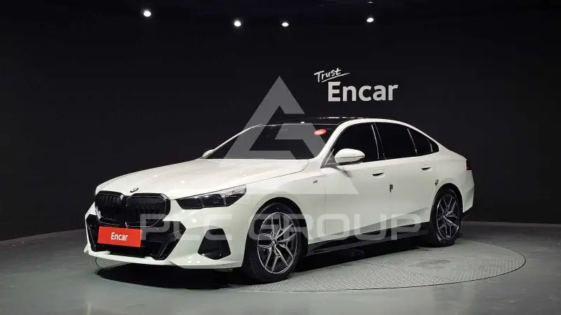 2024 BMW 520