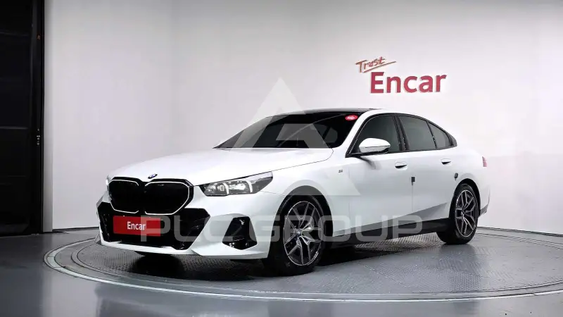 2024 BMW 520