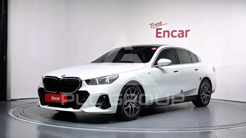 2024 BMW 520M