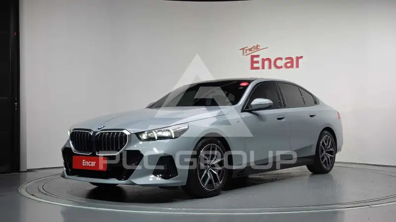 2024 BMW 520M