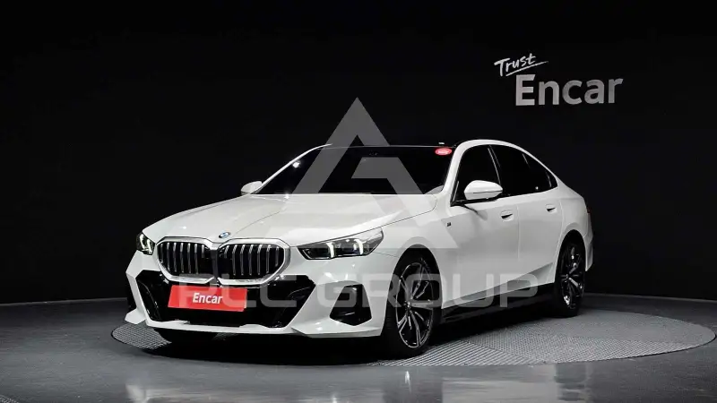 2024 BMW 530M