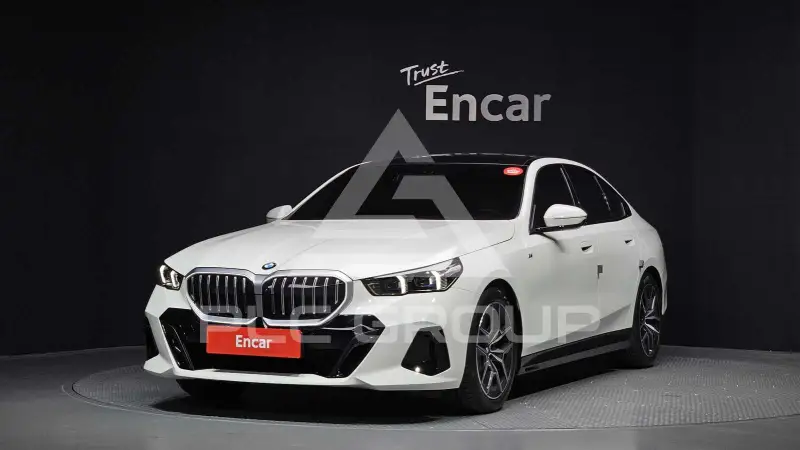 2024 BMW 520M