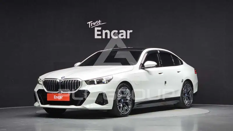 2024 BMW 530M