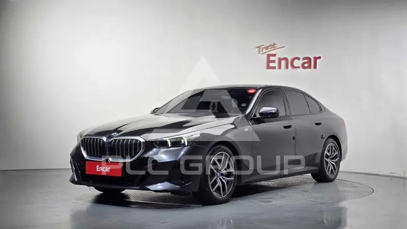 2024 BMW 520M